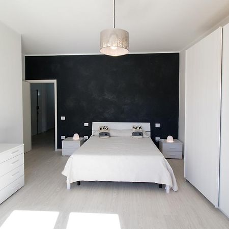 פוליניו Casa Roncalli מראה חיצוני תמונה